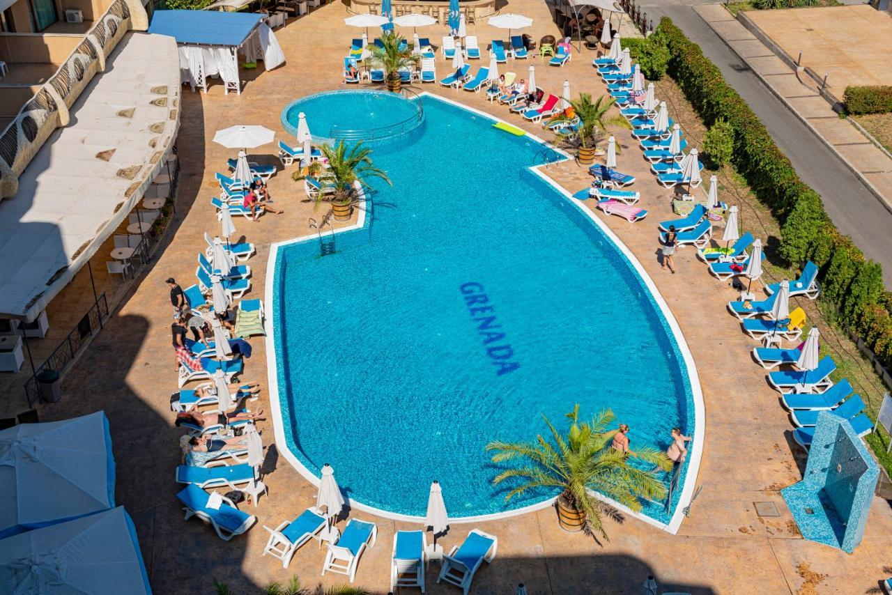 Grenada - Menada Apartments Sluneční pobřeží Exteriér fotografie