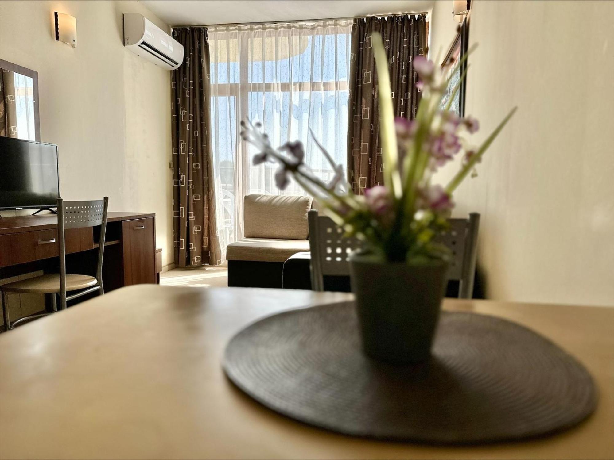 Grenada - Menada Apartments Sluneční pobřeží Pokoj fotografie