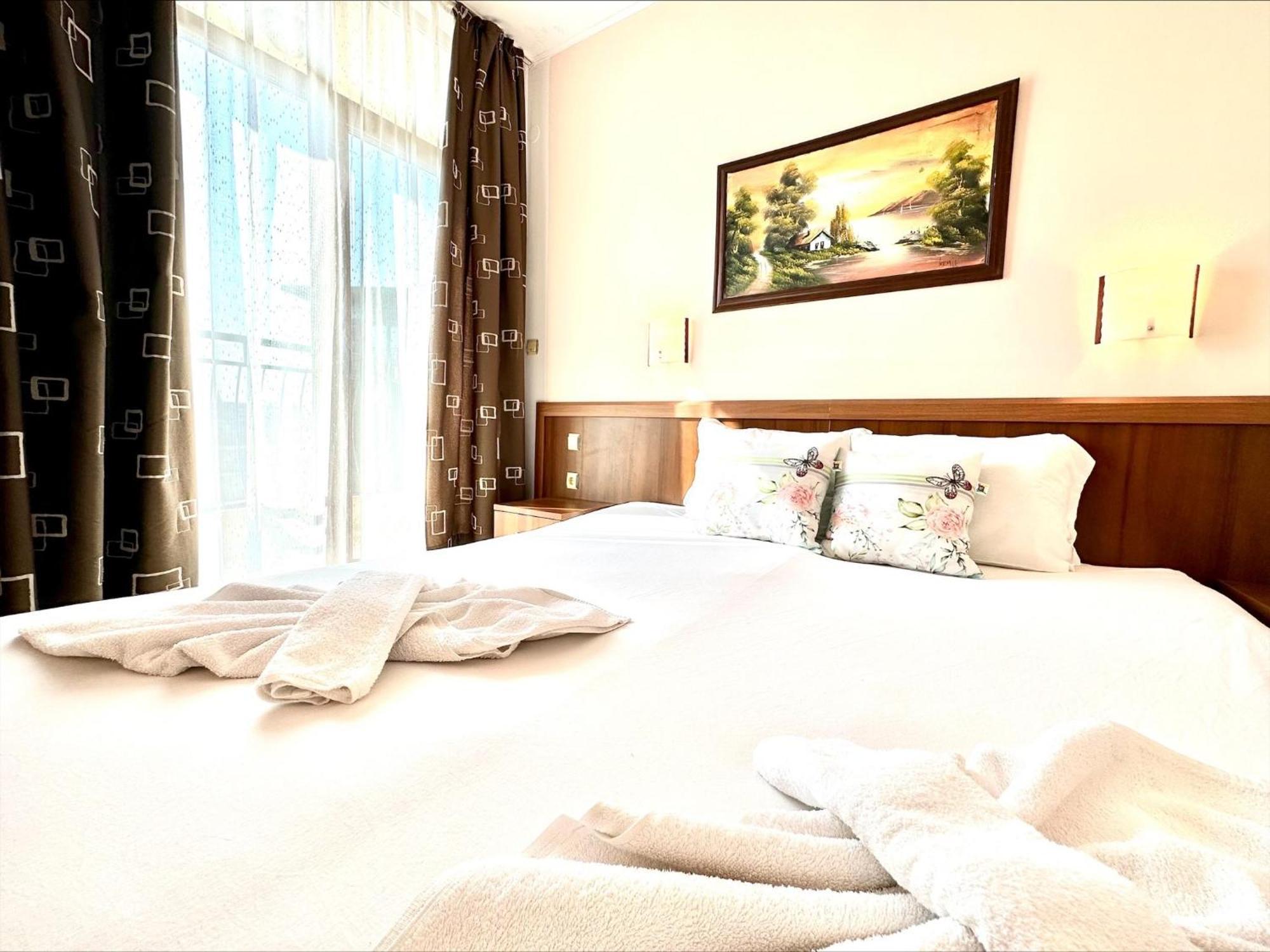 Grenada - Menada Apartments Sluneční pobřeží Pokoj fotografie