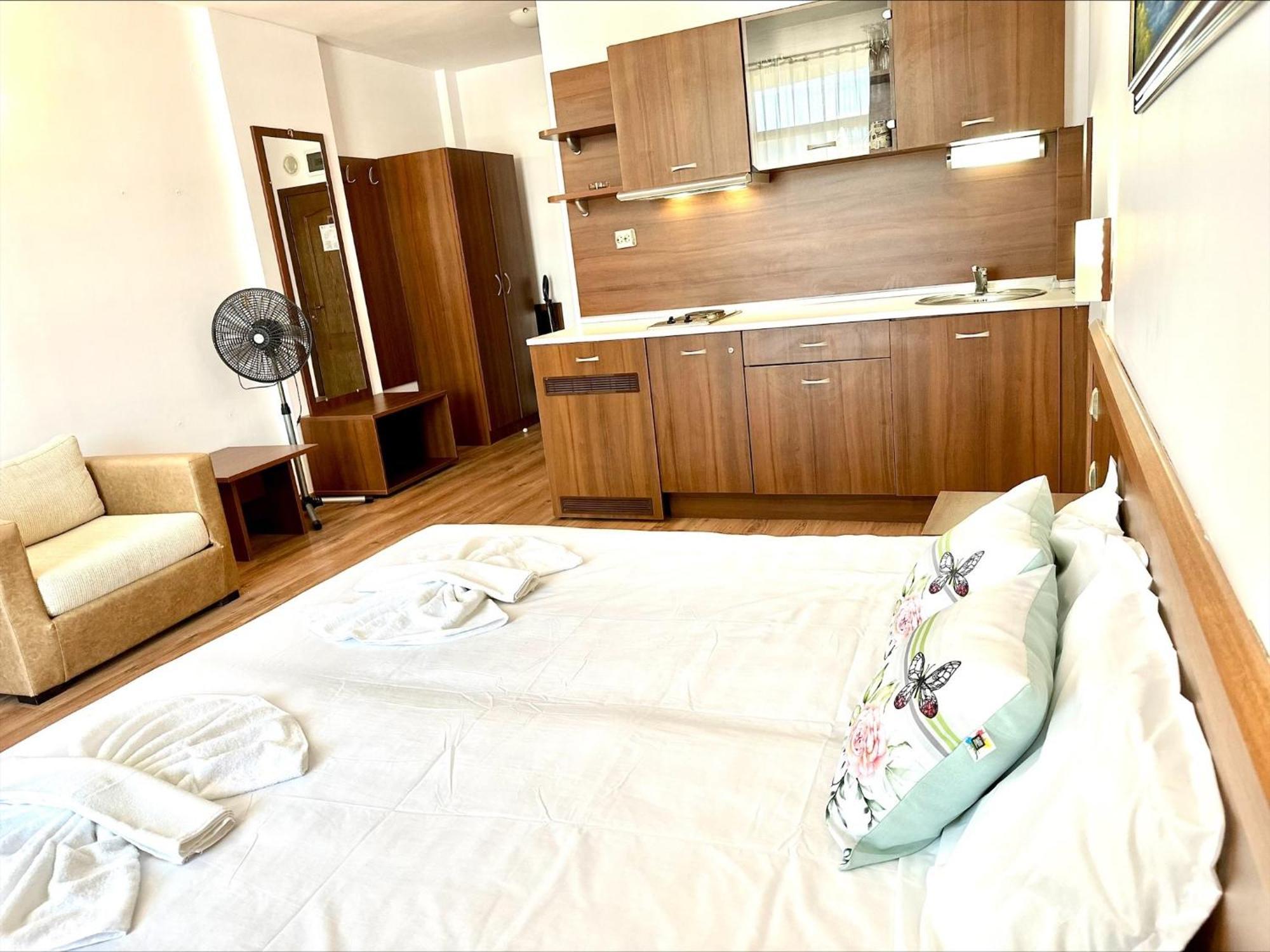 Grenada - Menada Apartments Sluneční pobřeží Pokoj fotografie