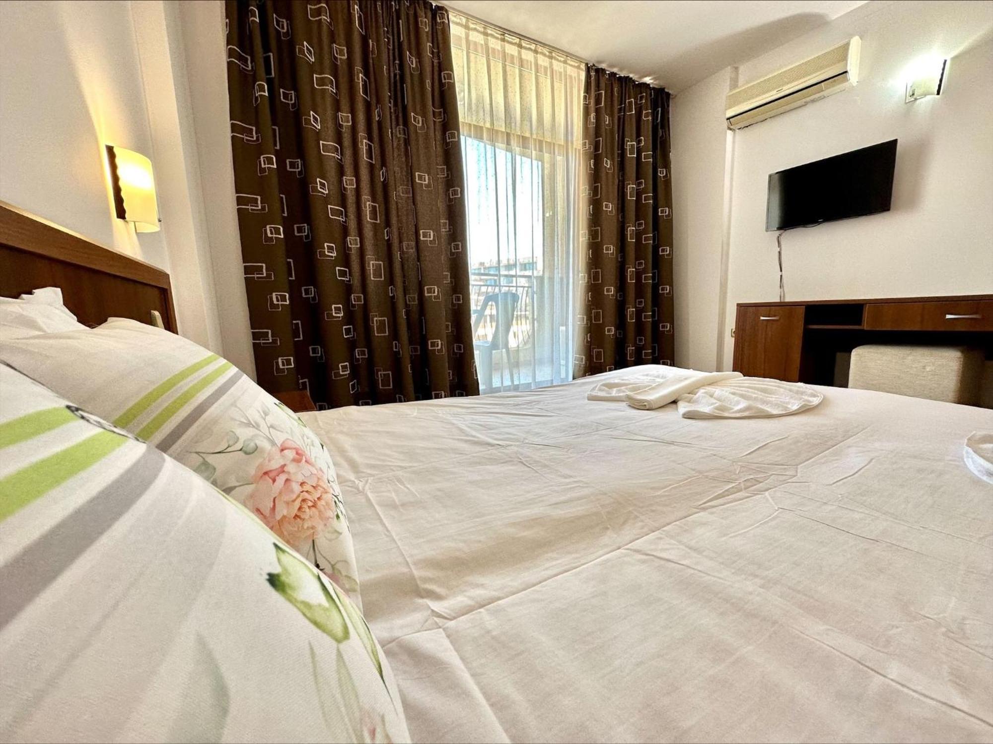 Grenada - Menada Apartments Sluneční pobřeží Pokoj fotografie