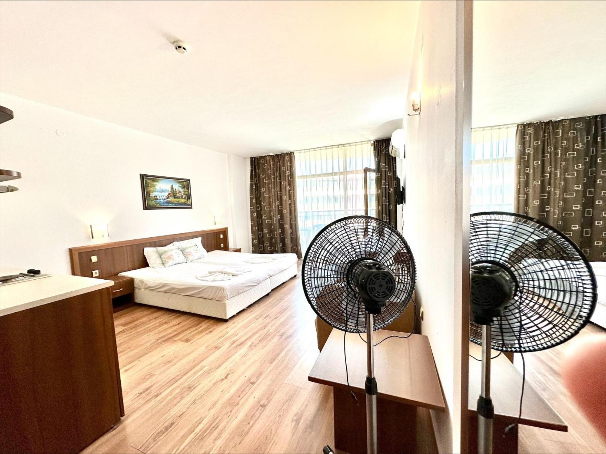 Grenada - Menada Apartments Sluneční pobřeží Pokoj fotografie