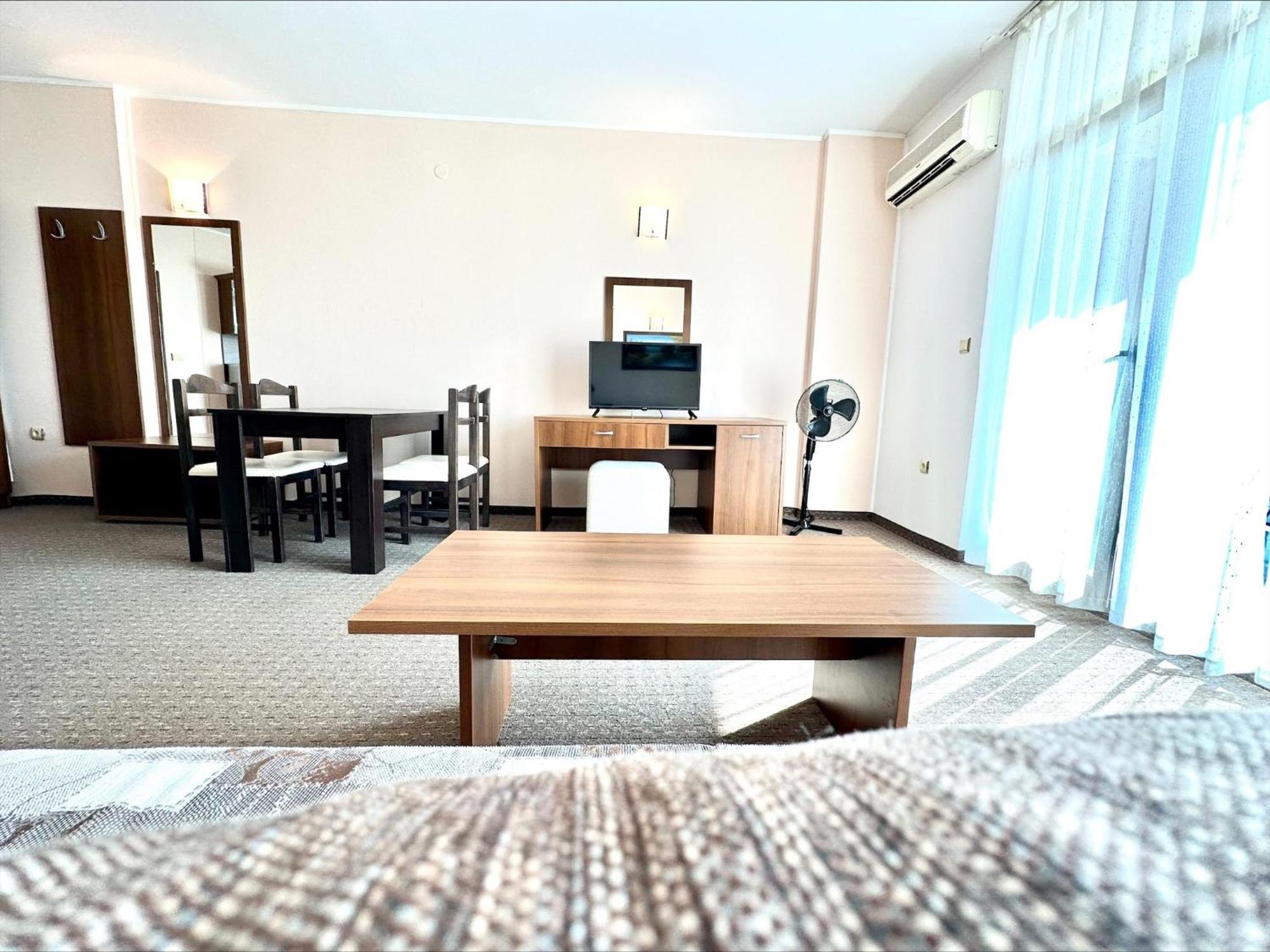 Grenada - Menada Apartments Sluneční pobřeží Pokoj fotografie